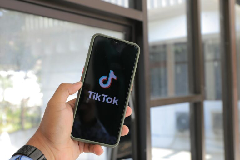 Si haces contenido en alemán, este libro de TikTok es gratis ahora