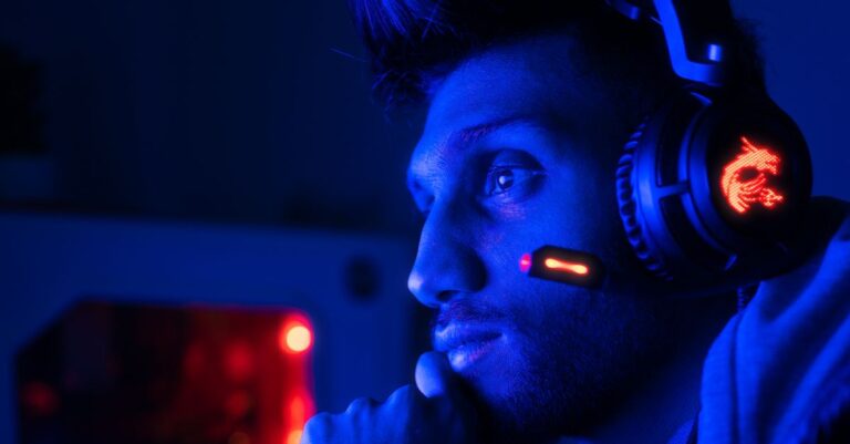 Auriculares gaming con micro en 2026: 5 opciones para oir pasos y hablar claro