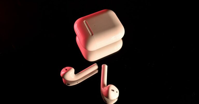 Earbuds Bluetooth baratos en 2026: 5 opciones que suenan como los de 200€