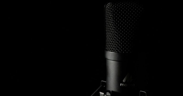 Microfono para podcast en 2026: 5 opciones que suenan profesional