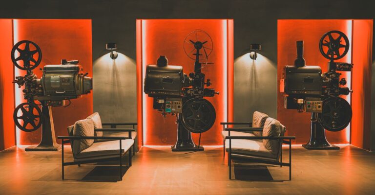 Proyector portatil en 2026: 5 opciones para ver peliculas en la pared de tu salon