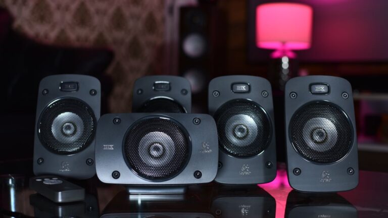 Los 5 mejores altavoces PC 2.1 con subwoofer de 2026