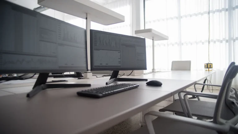 Los 5 mejores monitores 27 pulgadas IPS con montura VESA