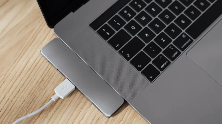 Docking station USB-C con ethernet: las 5 con red por cable